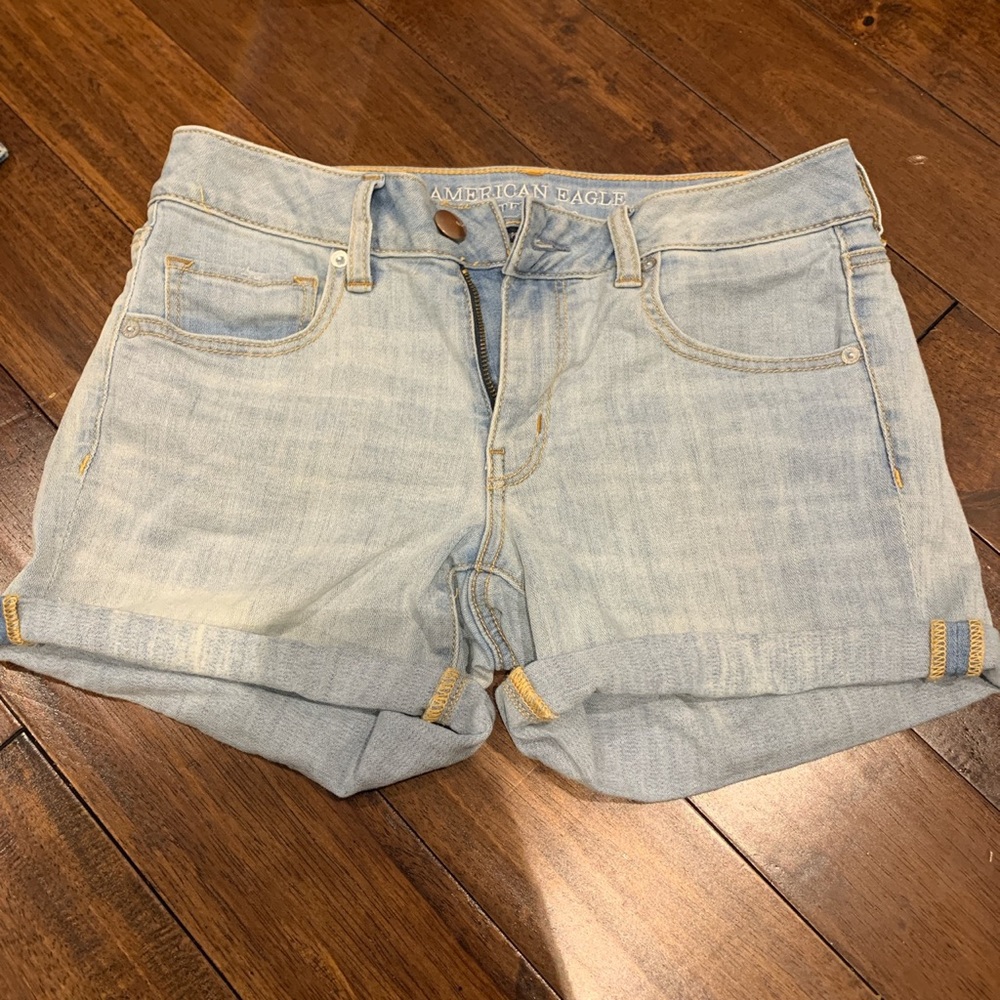 American Eagle light wash Jean shorts